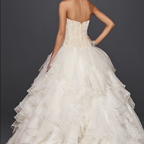 Wedding dress - Picture 2 of 2